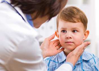 Лимфоцитоз у детей: сопутствующие симптомы, причины, диагностика
