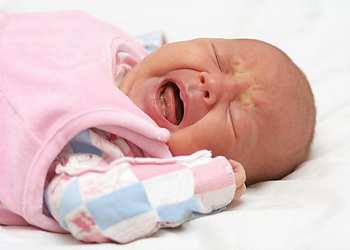 симптомы кишечных колик у ребенка